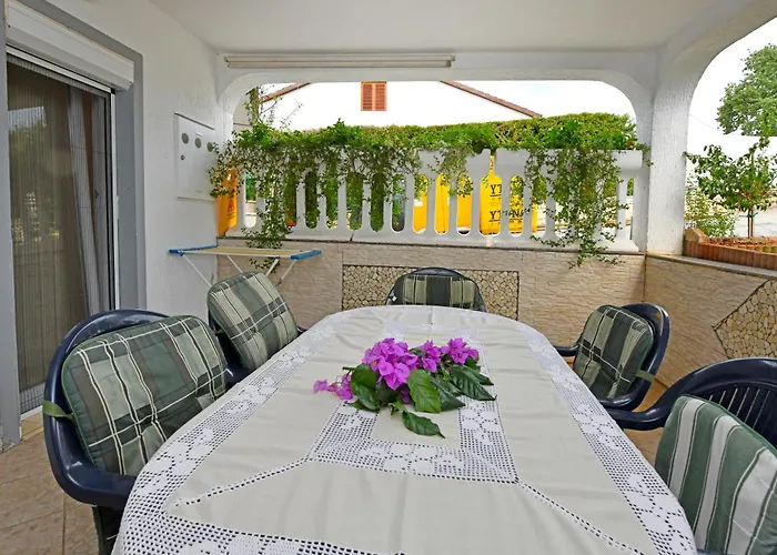 아파트 Matkovic Kukci